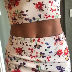 EXPRESS Floral Set